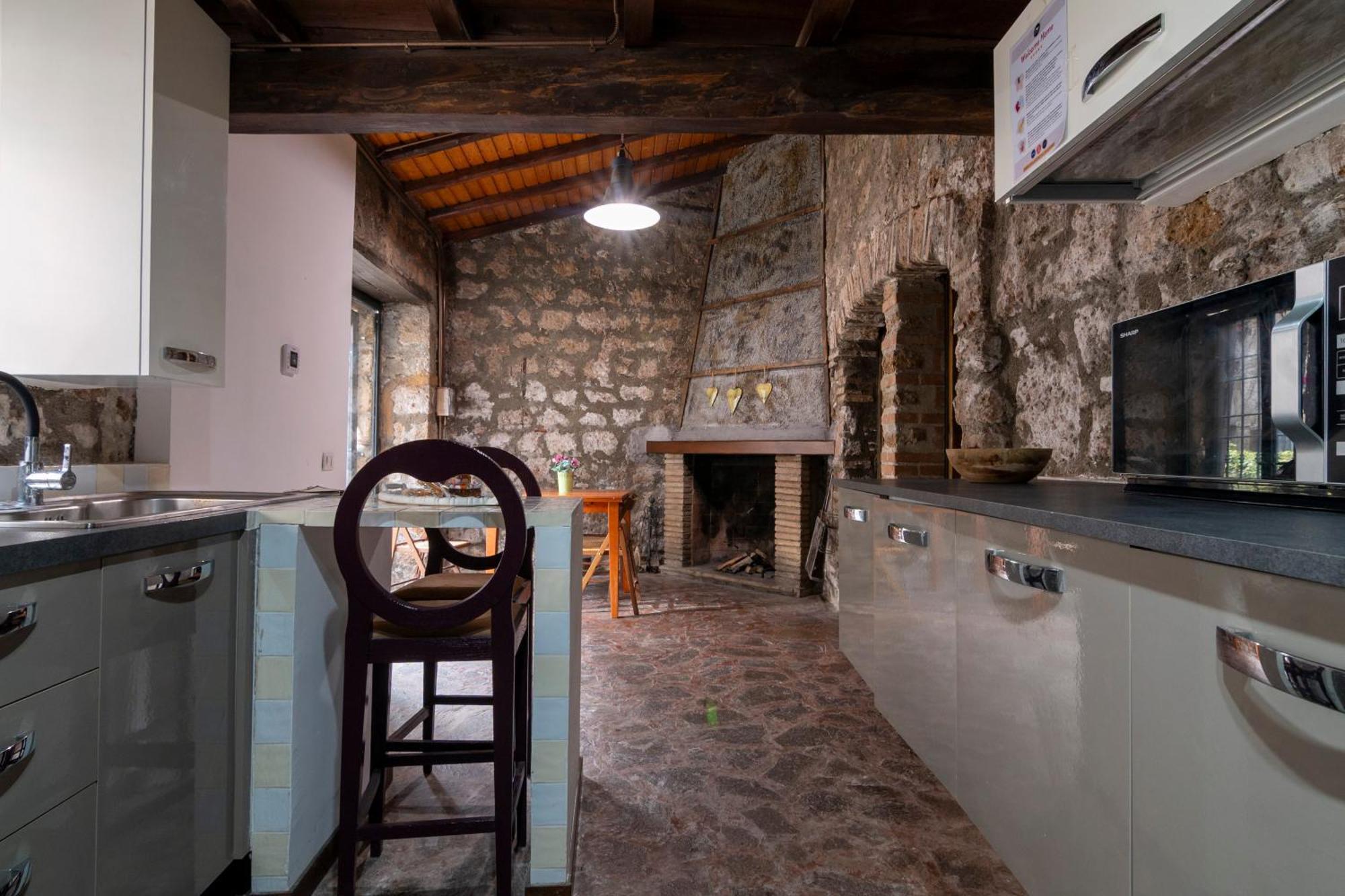 Maestosa Roccaforte Dei Principi, 3 Piani Tutti Per Voi! Sutri Luaran gambar