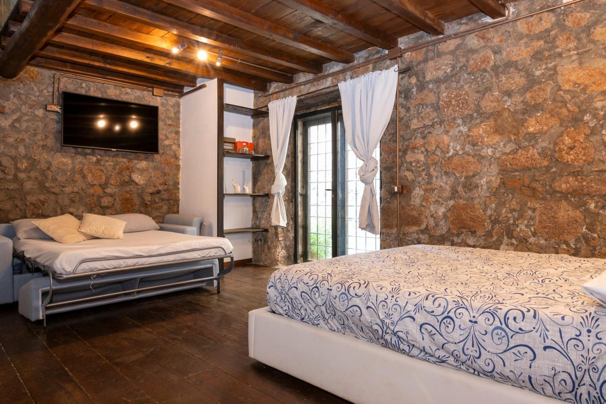 Maestosa Roccaforte Dei Principi, 3 Piani Tutti Per Voi! Sutri Luaran gambar